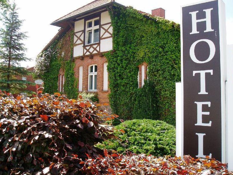 Hotel Sankt Georg Neubrandenburg Buitenkant foto